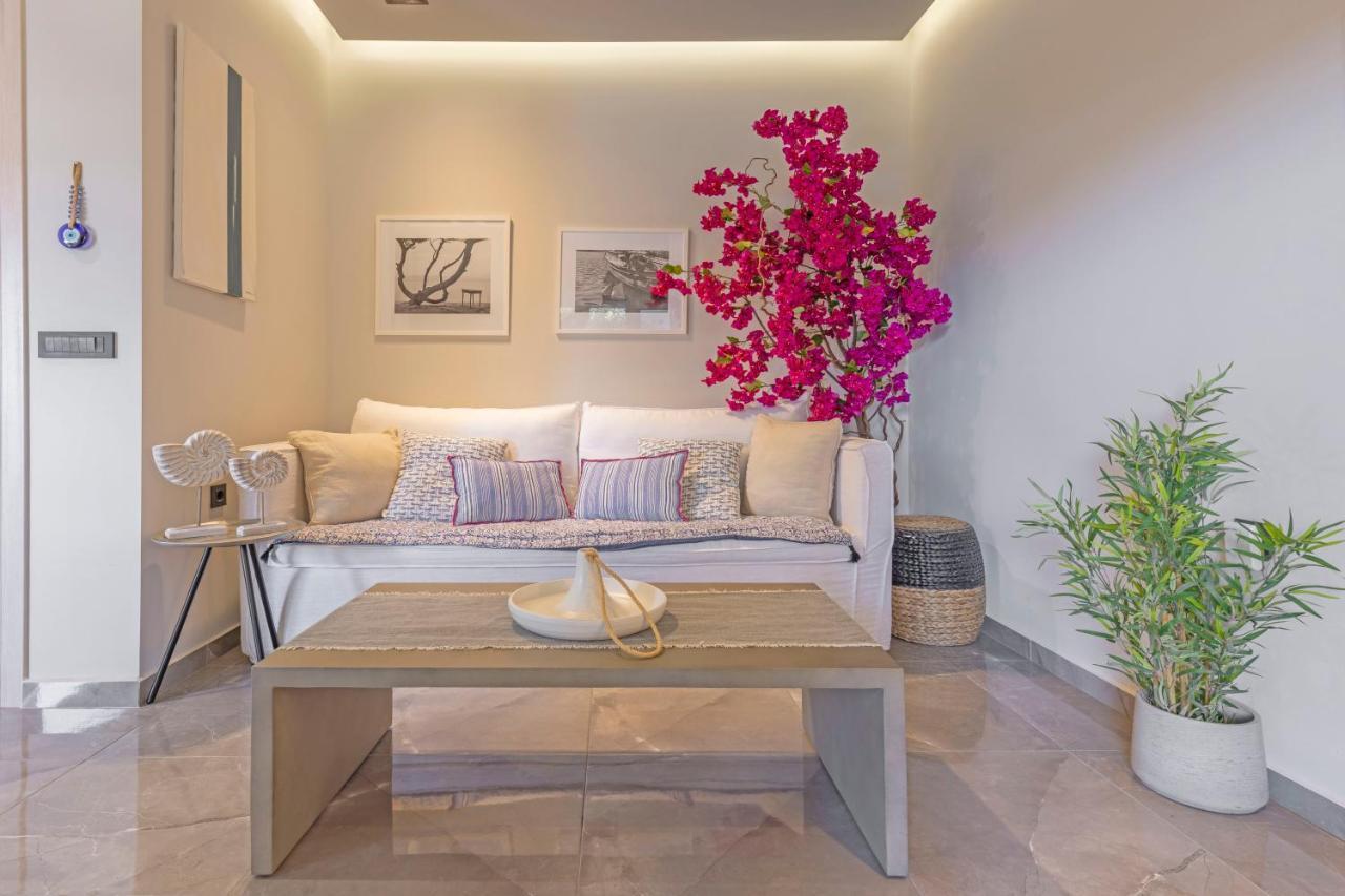 Elia & Anthos Deluxe Suites Иксия Екстериор снимка