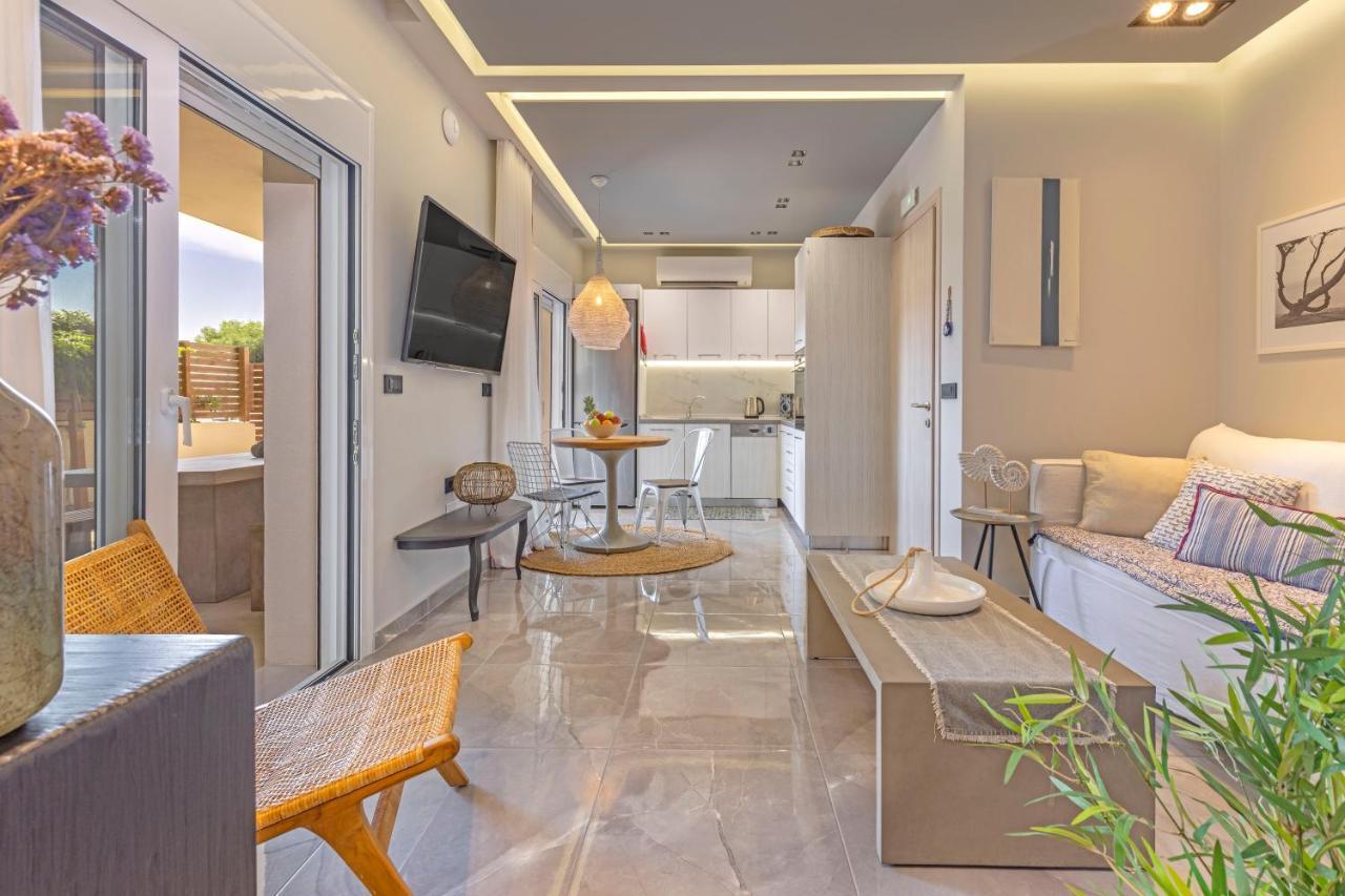 Elia & Anthos Deluxe Suites Иксия Екстериор снимка